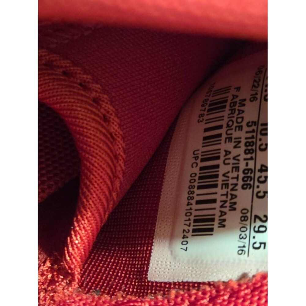 MENS SIZE 11.5 TRIPLE RED NIKE ROSHE RUN - Picture 3 of 10